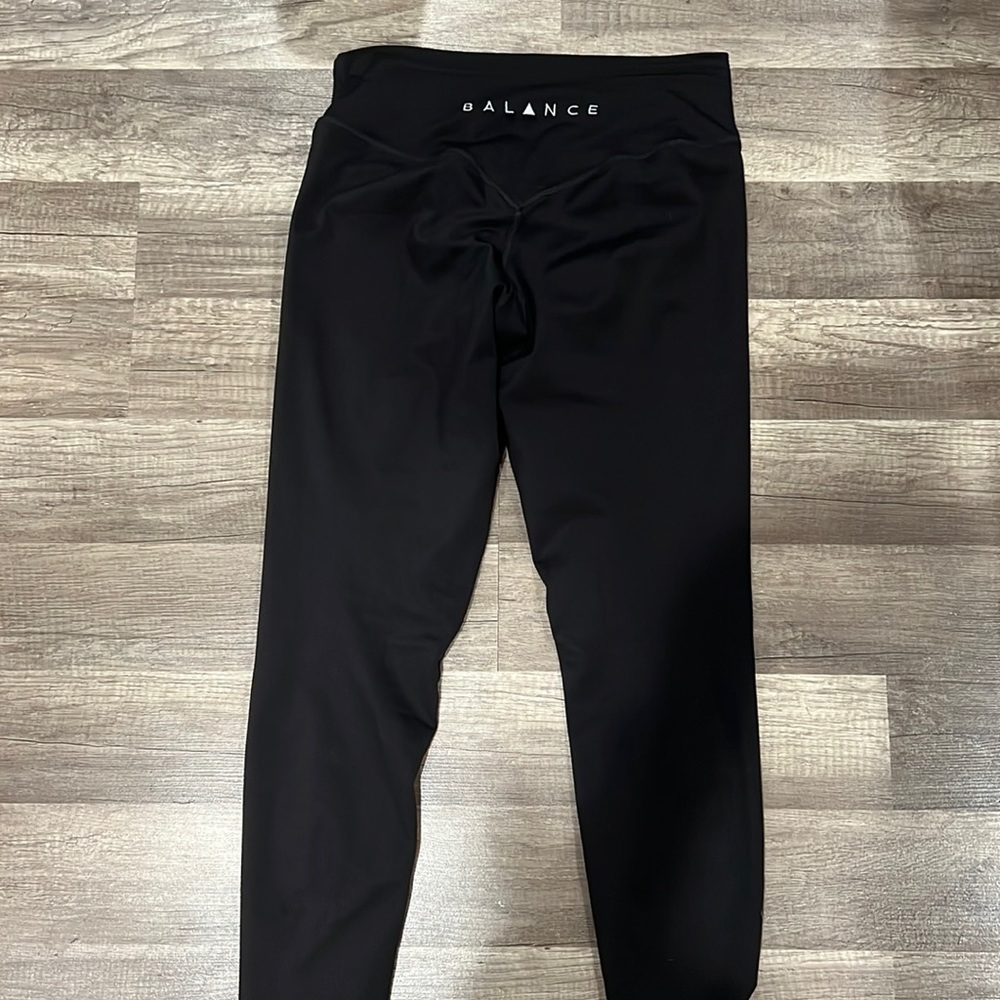 Balance Athletica- The Cloud Pant Midnight Silver Logo
